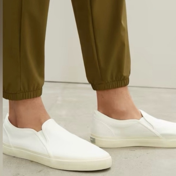 Everlane Shoes - Everlane White Canvas Forever Slip On‎ Sneaker in Size 6.5
